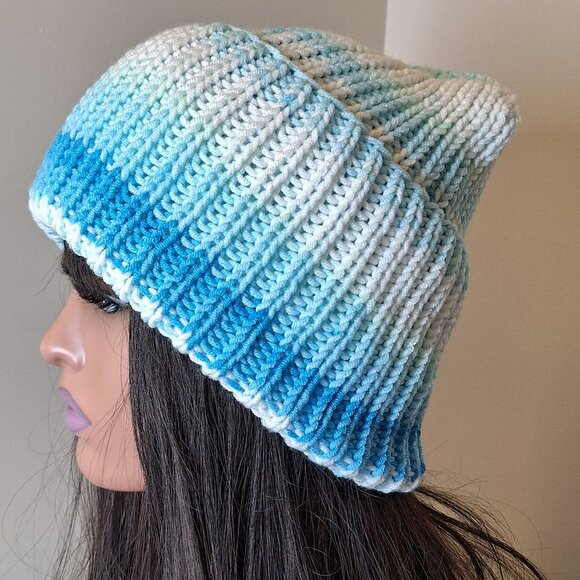 Handmade Multicolor Soft Hat Beanie - Picture 1 of 8